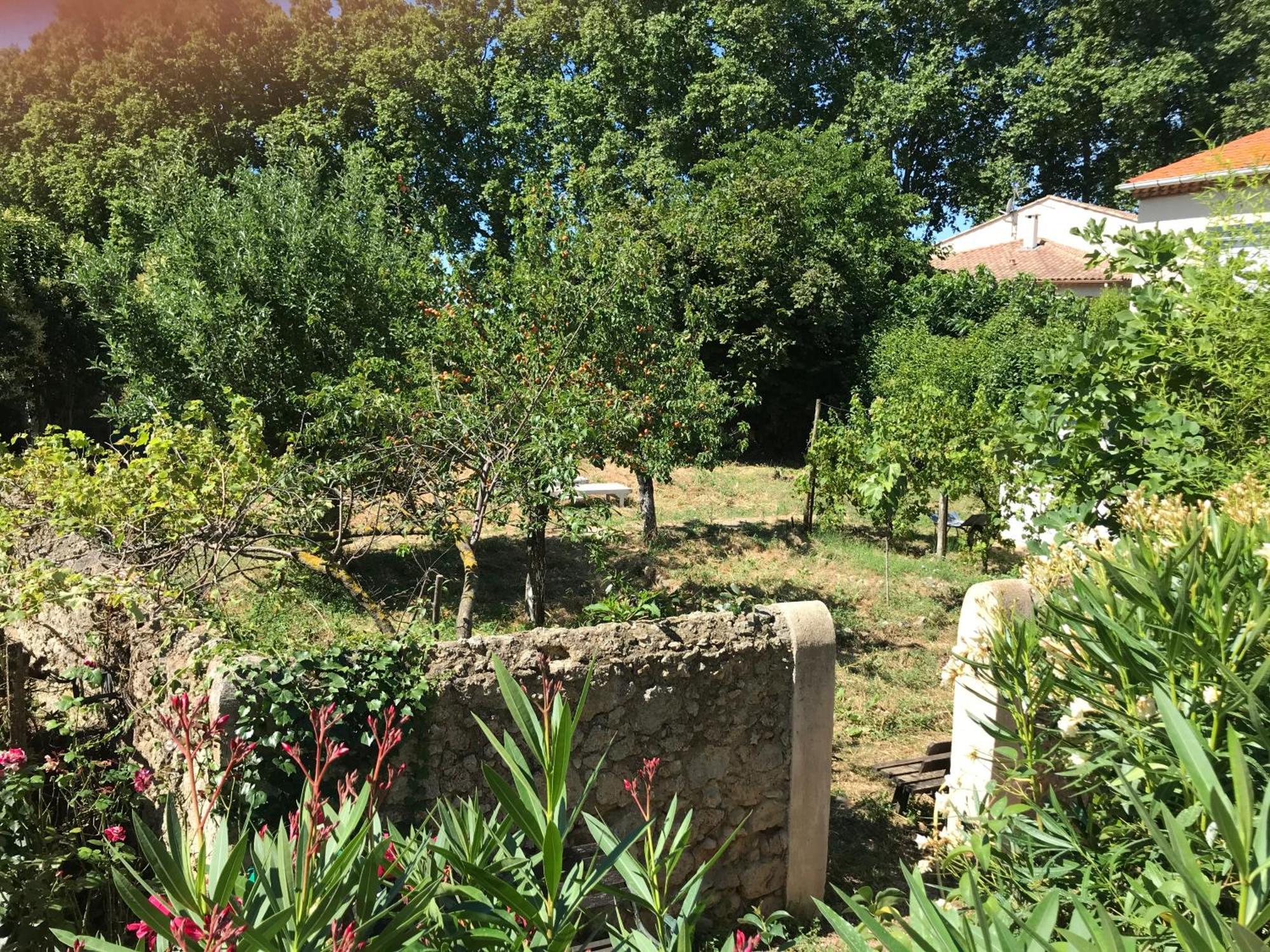 La Closerie Hotell Villeneuve-lès-Béziers Exteriör bild