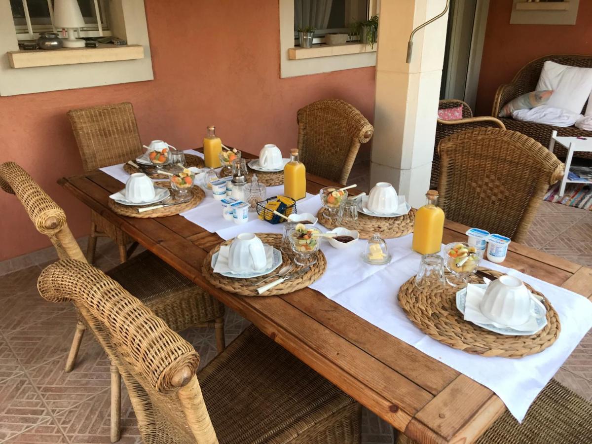 La Closerie Hotell Villeneuve-lès-Béziers Exteriör bild